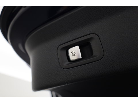 Mercedes-Benz GLC Coupé 300e 4MATIC Business Solution Luxury | Adapt. Cruise | Apple CarPlay & Android Auto | Pano | Trekhaak | Dodehoek | Stoelverw.