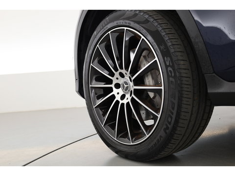 Mercedes-Benz GLC Coupé 300e 4MATIC Business Solution Luxury | Adapt. Cruise | Apple CarPlay & Android Auto | Pano | Trekhaak | Dodehoek | Stoelverw.