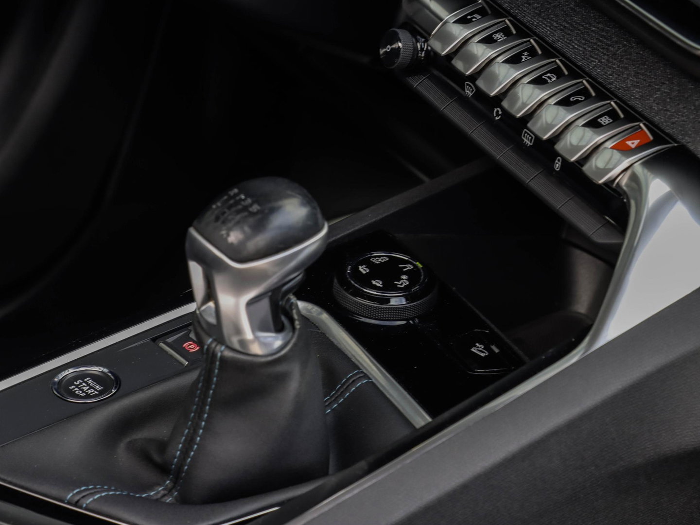 Peugeot 5008 1.2 PureTech Crossway Avantage 7p. Panoramadak Focal Audio