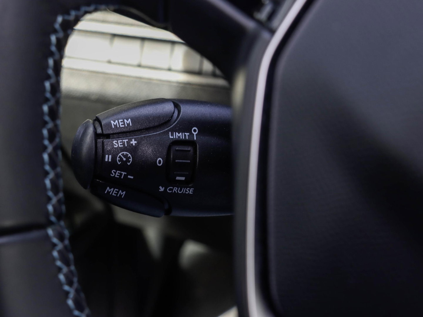 Peugeot 5008 1.2 PureTech Crossway Avantage 7p. Panoramadak Focal Audio