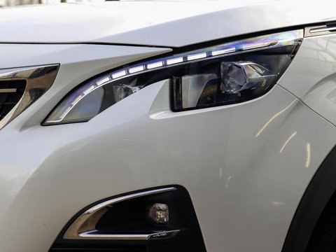 Peugeot 5008 1.2 PureTech Crossway Avantage 7p. Panoramadak Focal Audio