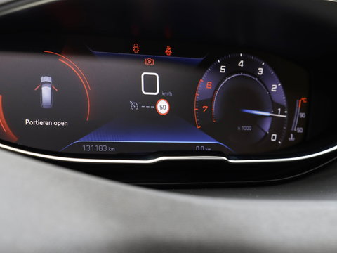 Peugeot 5008 1.2 PureTech Crossway Avantage 7p. Panoramadak Focal Audio