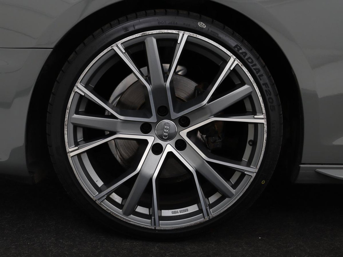 Audi A4 Limousine 35 TDI Launch edition Sport | Panoramadak | 360 Camera | Trekhaak | Adaptive Cruise | Carplay | Climate Control | LED