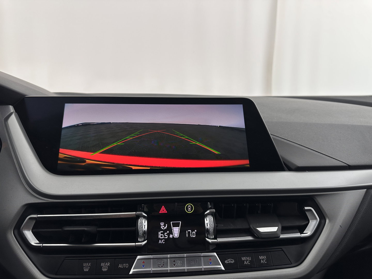 BMW 1-serie 116D EXECUTIVE EDITION *DIGI-COCKPIT | FULL-LED | NAVI-FULLMAP | AMBIENT-LIGHT | CRUISE | KEYLESS | PRIVACY-GLASS | ECC | PDC | 16"ALU*