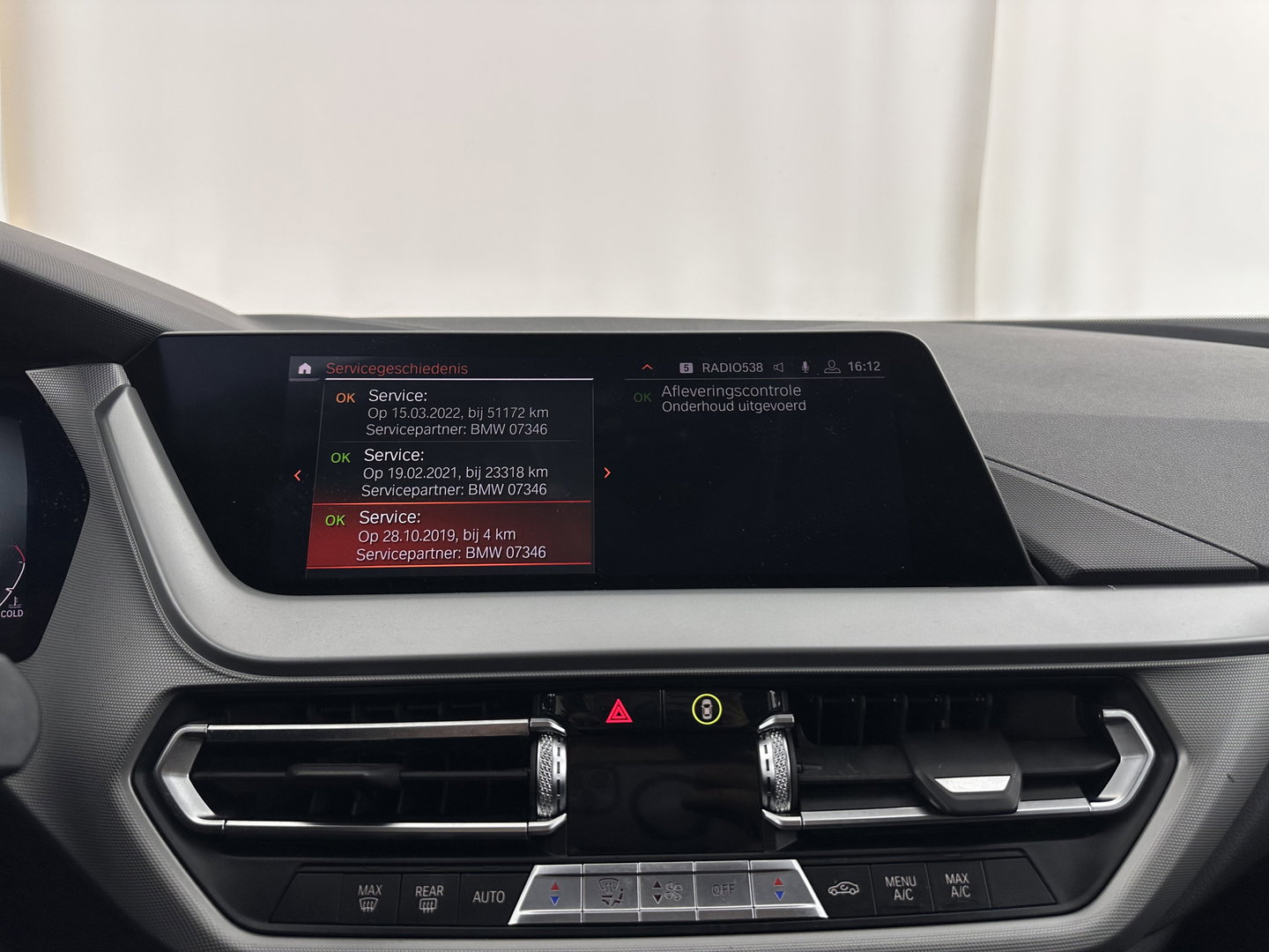 BMW 1-serie 116D EXECUTIVE EDITION *DIGI-COCKPIT | FULL-LED | NAVI-FULLMAP | AMBIENT-LIGHT | CRUISE | KEYLESS | PRIVACY-GLASS | ECC | PDC | 16"ALU*