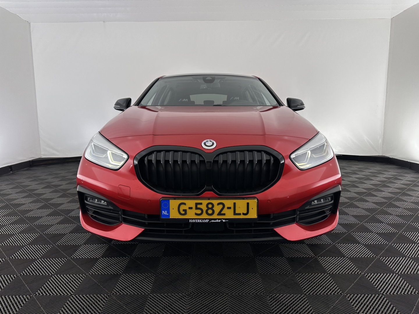 BMW 1-serie 116D EXECUTIVE EDITION *DIGI-COCKPIT | FULL-LED | NAVI-FULLMAP | AMBIENT-LIGHT | CRUISE | KEYLESS | PRIVACY-GLASS | ECC | PDC | 16"ALU*