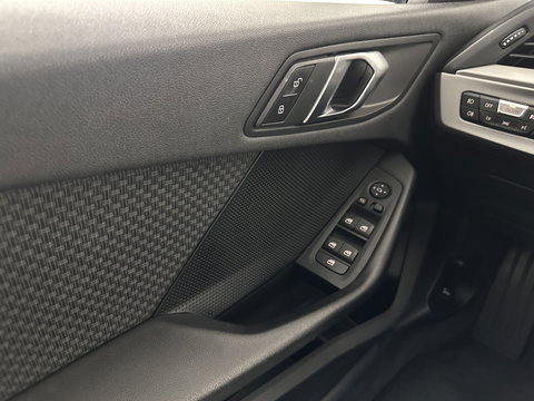 BMW 1-serie 116D EXECUTIVE EDITION *DIGI-COCKPIT | FULL-LED | NAVI-FULLMAP | AMBIENT-LIGHT | CRUISE | KEYLESS | PRIVACY-GLASS | ECC | PDC | 16"ALU*