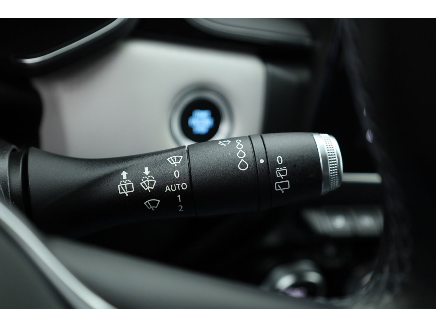 Renault Captur 1.6 E-Tech Plug-in Hybrid 160 Intens | Trekhaak | All Season | Camera | Stoelverw. | Bose Audio | NAV + CarPlay | Cruise Ctrl.