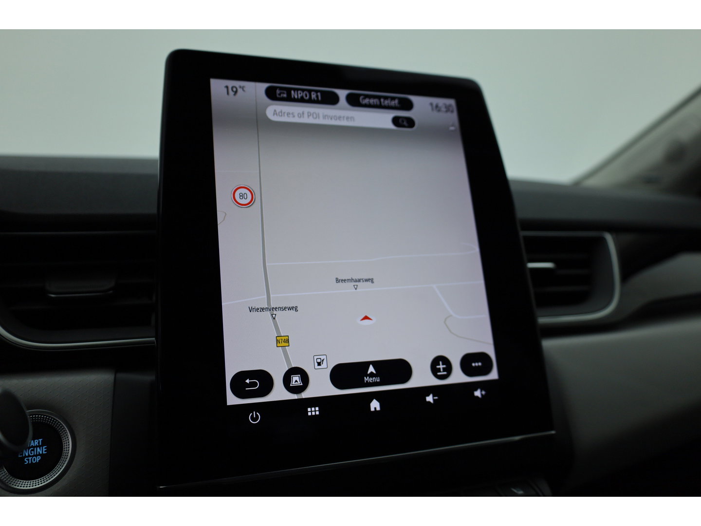 Renault Captur 1.6 E-Tech Plug-in Hybrid 160 Intens | Trekhaak | All Season | Camera | Stoelverw. | Bose Audio | NAV + CarPlay | Cruise Ctrl.