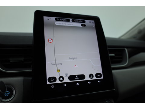 Renault Captur 1.6 E-Tech Plug-in Hybrid 160 Intens | Trekhaak | All Season | Camera | Stoelverw. | Bose Audio | NAV + CarPlay | Cruise Ctrl.