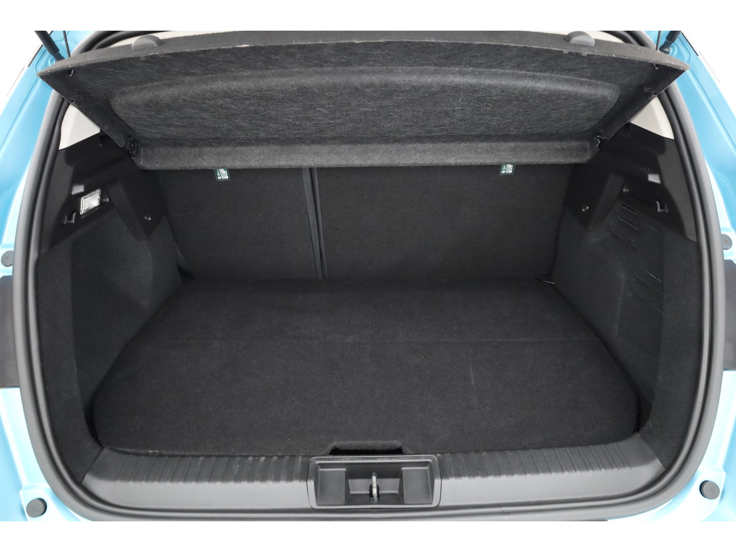 Renault Captur 1.6 E-Tech Plug-in Hybrid 160 Intens | Trekhaak | All Season | Camera | Stoelverw. | Bose Audio | NAV + CarPlay | Cruise Ctrl.