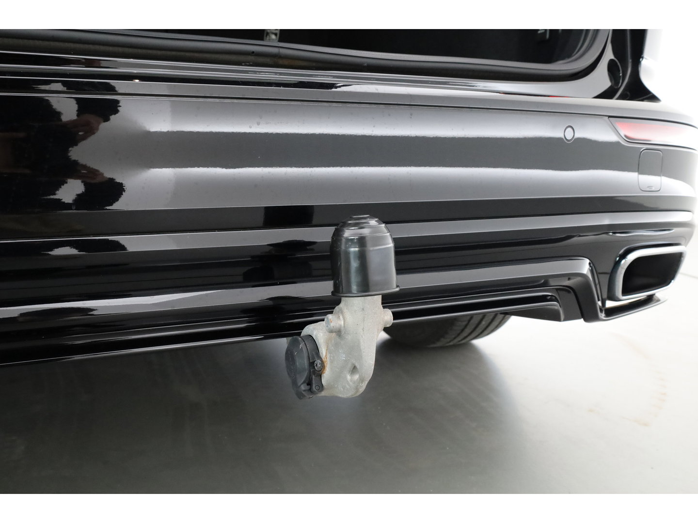 Volvo V60 2.0 T6 Recharge AWD R-Design | Trekhaak | SOH 99,1 | Mem stoelen | camera| Stoel & Stuur verw. |