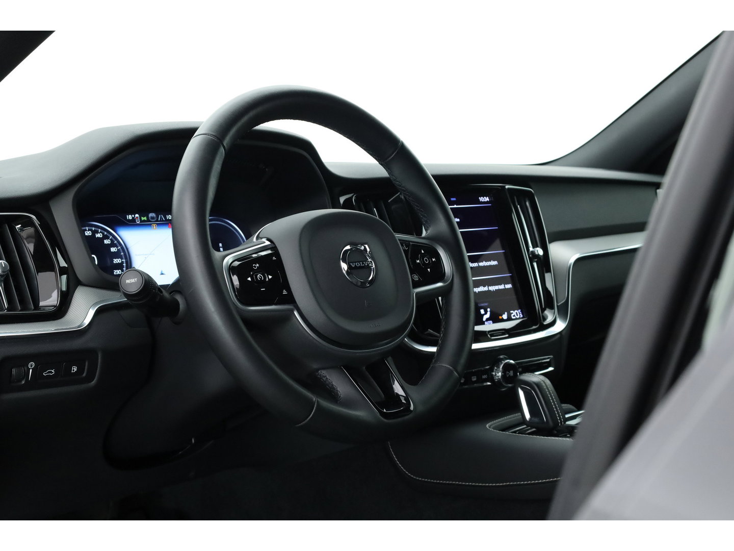 Volvo V60 2.0 T6 Recharge AWD R-Design | Trekhaak | SOH 99,1 | Mem stoelen | camera| Stoel & Stuur verw. |