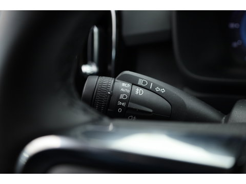 Volvo C40 Single Motor Core 69 kWh | 438 Km | Trekhaak | Google | Stoel + stuurverw. | Warmtepomp |