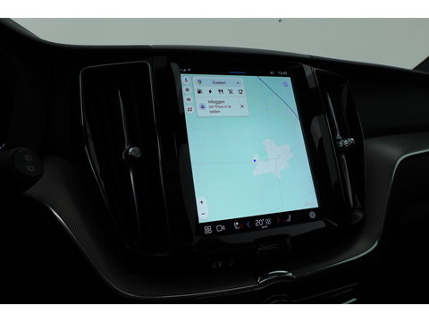Volvo XC60 2.0 T6 Plug-in hybrid AWD Plus Dark | Trekhaak | Pano | Blis | ACC | 360 Camera | H&K Audio | Mem Stoelen |