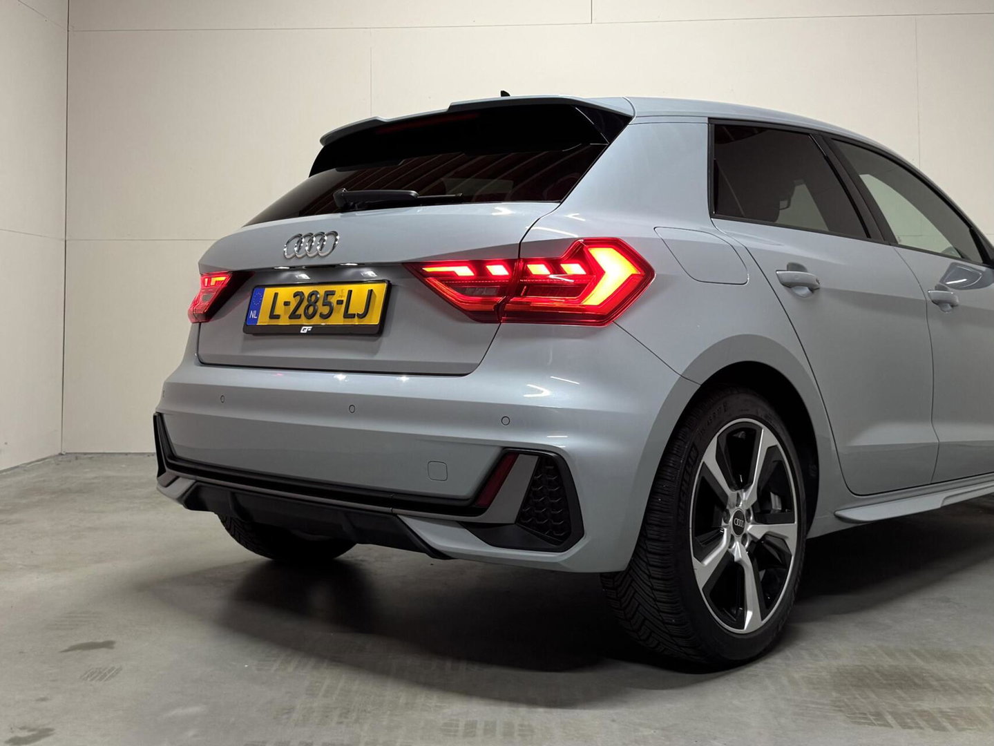 Audi A1 Sportback TFSI S-line Virtual Carplay PDC Cruise NAP