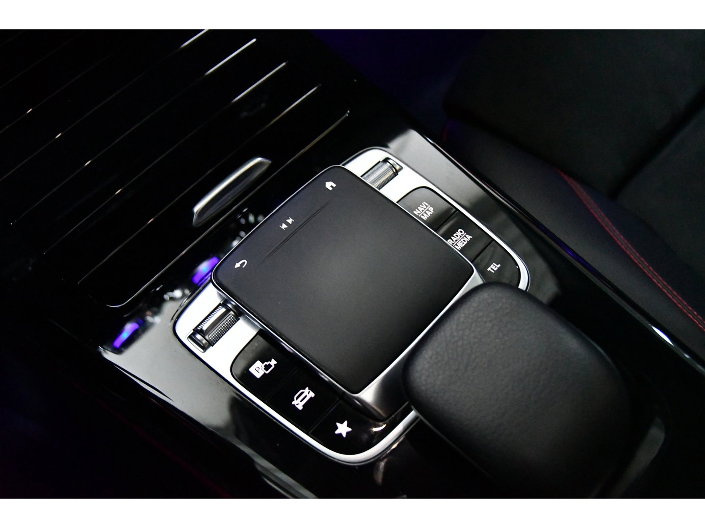 Mercedes-Benz A-Klasse A200 AMG Pano*Camera*Keyless