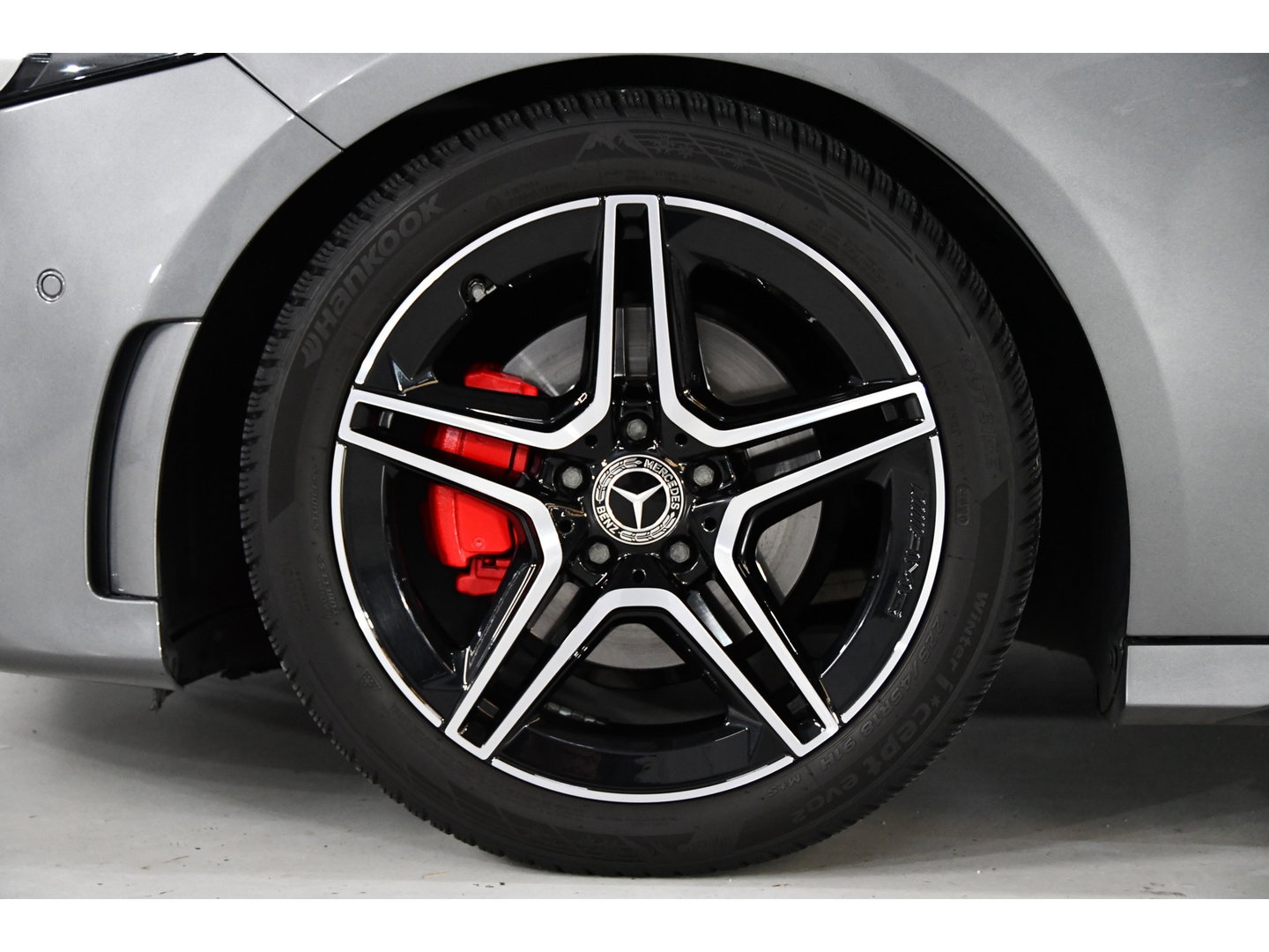 Mercedes-Benz A-Klasse A200 AMG Pano*Camera*Keyless