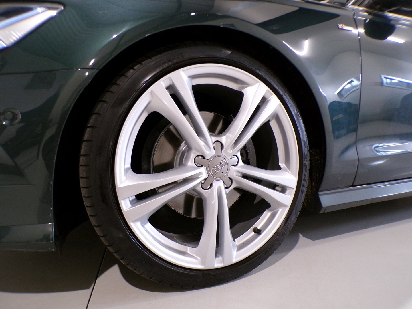 Audi A6 Avant 1.8 TFSI ultra Premium Edition S-Line "Automaat" Matrix-LED Trekhaak Leer Stoelverwarming 20"Velgen Dode-hoek