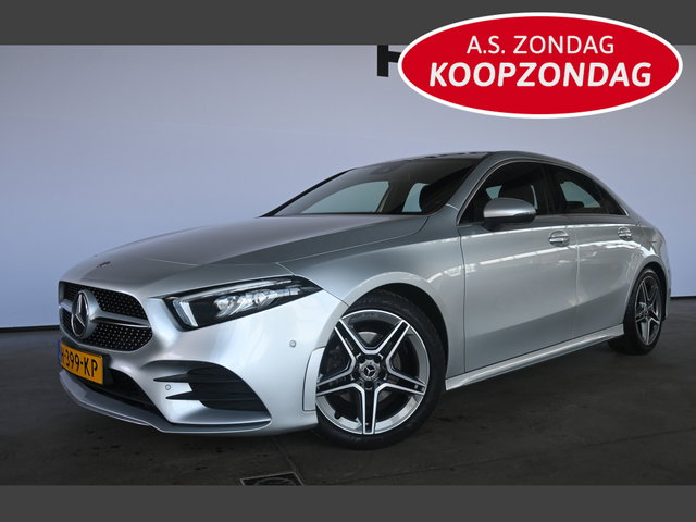Mercedes-Benz A-Klasse - 180 Business Solution AMG Automaat Navigatie Widescreen Stoelverwarming Inruil Mogelijk!