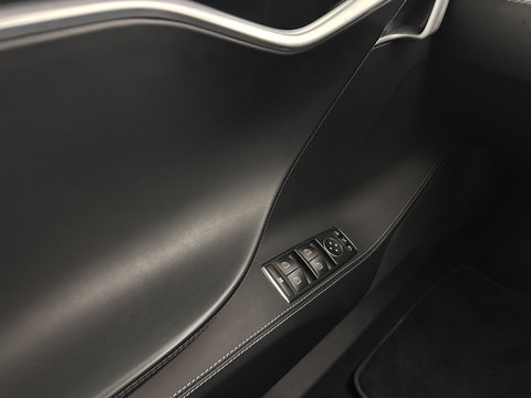 Tesla Model S 75D Base [ 3-Fase-17kW ] (SOH-85%) Aut. *PANO-WINDOW | LEATHER-FABRIC | AIRSUSPENION | FULL-LED | NAVI-FULLMAP | KEYLESS | MEMORY-PACK | HEATED-COMFORTSEATS | DIGI-COCKPIT | CARBON-INLAY | AUTOPILOT | 21"ALU*