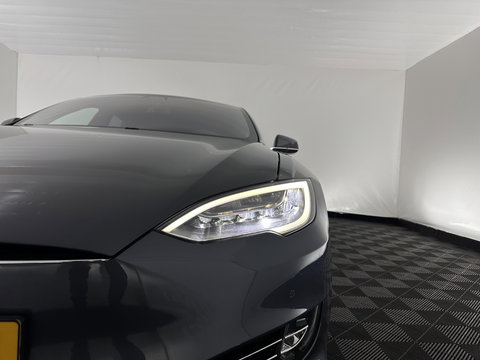 Tesla Model S 75D Base [ 3-Fase-17kW ] (SOH-85%) Aut. *PANO-WINDOW | LEATHER-FABRIC | AIRSUSPENION | FULL-LED | NAVI-FULLMAP | KEYLESS | MEMORY-PACK | HEATED-COMFORTSEATS | DIGI-COCKPIT | CARBON-INLAY | AUTOPILOT | 21"ALU*