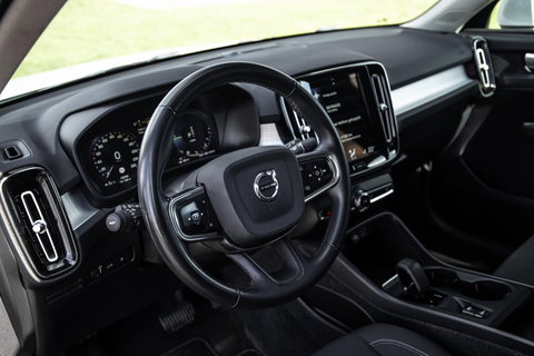 Volvo XC40 1.5 T4 Recharge Inscription AUTOMAAT / PLUG IN HYBRID / NAVI / STOELVERWARMING / CAMERA