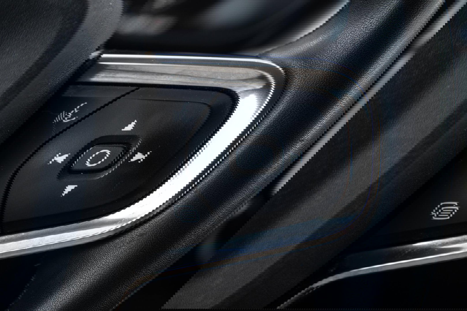 Volvo XC40 1.5 T4 Recharge Inscription AUTOMAAT / PLUG IN HYBRID / NAVI / STOELVERWARMING / CAMERA