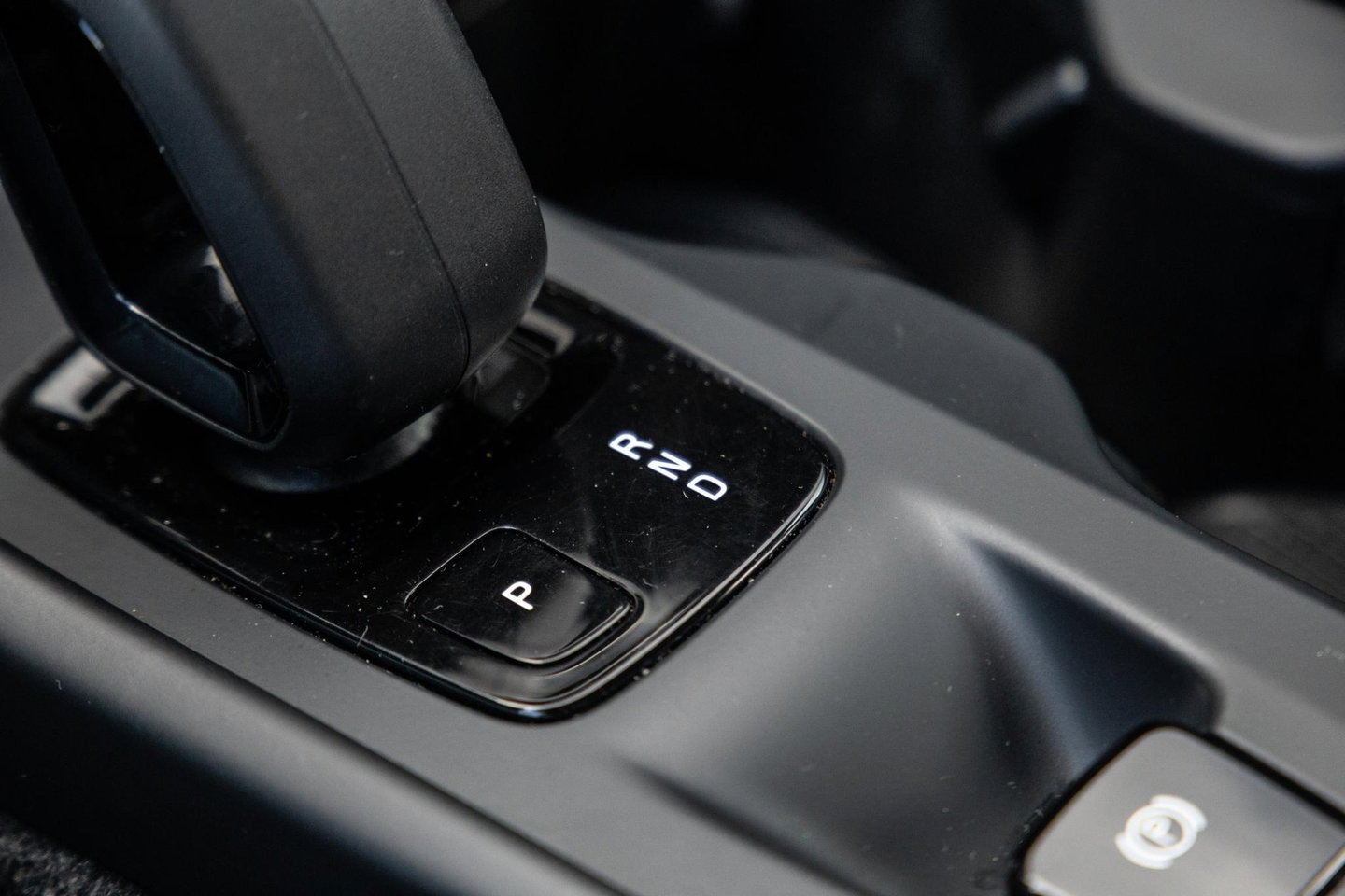 Volvo XC40 1.5 T4 Recharge Inscription AUTOMAAT / PLUG IN HYBRID / NAVI / STOELVERWARMING / CAMERA