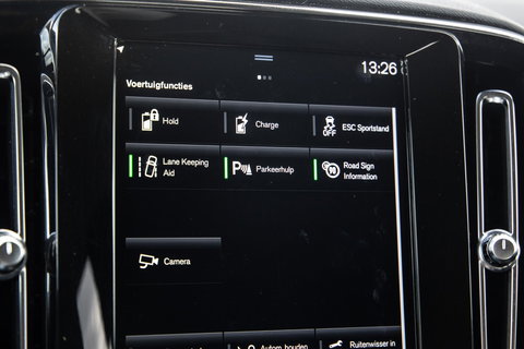 Volvo XC40 1.5 T4 Recharge Inscription AUTOMAAT / PLUG IN HYBRID / NAVI / STOELVERWARMING / CAMERA