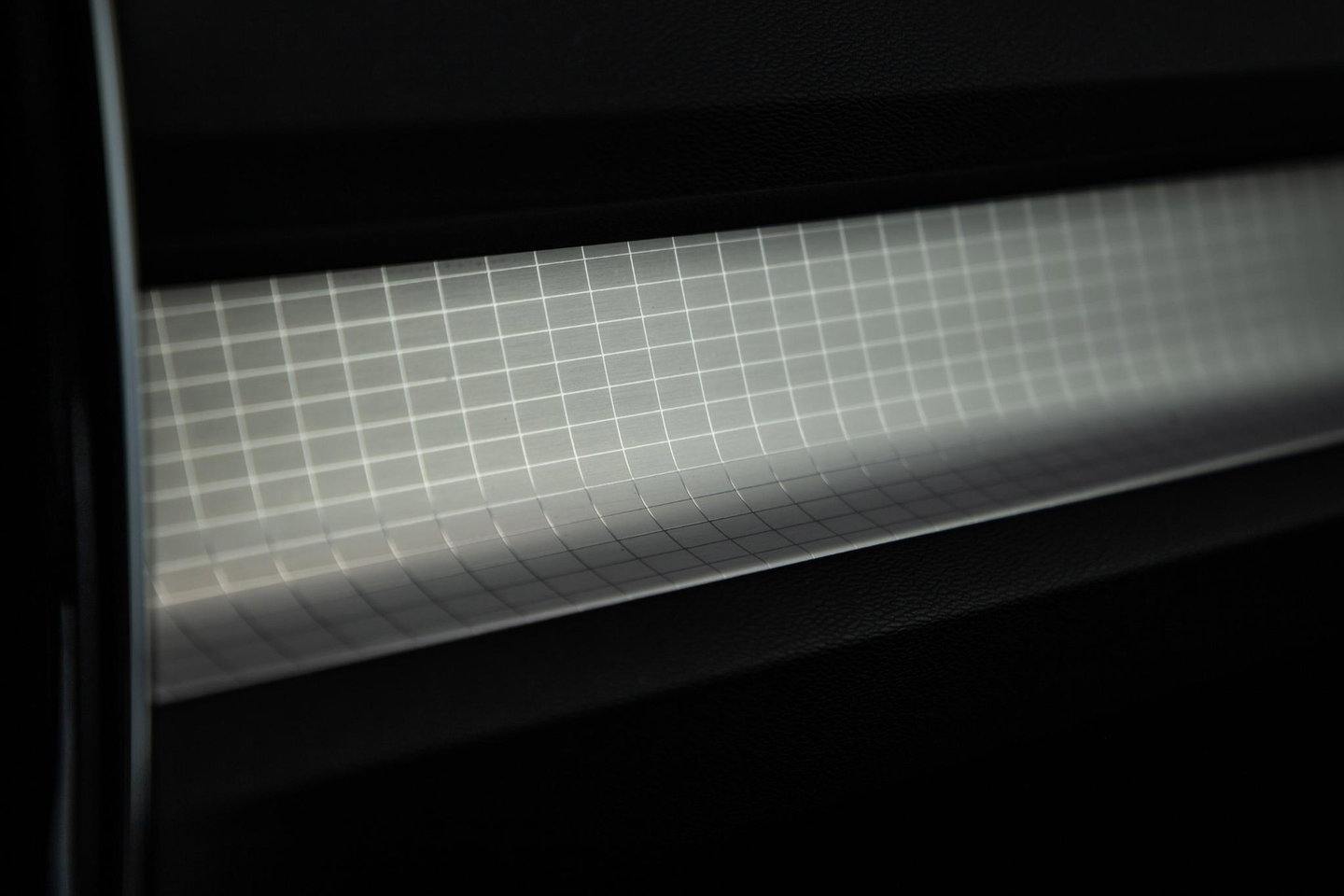 Volvo XC40 1.5 T4 Recharge Inscription AUTOMAAT / PLUG IN HYBRID / NAVI / STOELVERWARMING / CAMERA