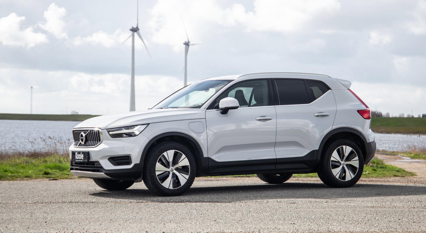 Volvo XC40 1.5 T4 Recharge Inscription AUTOMAAT / PLUG IN HYBRID / NAVI / STOELVERWARMING / CAMERA