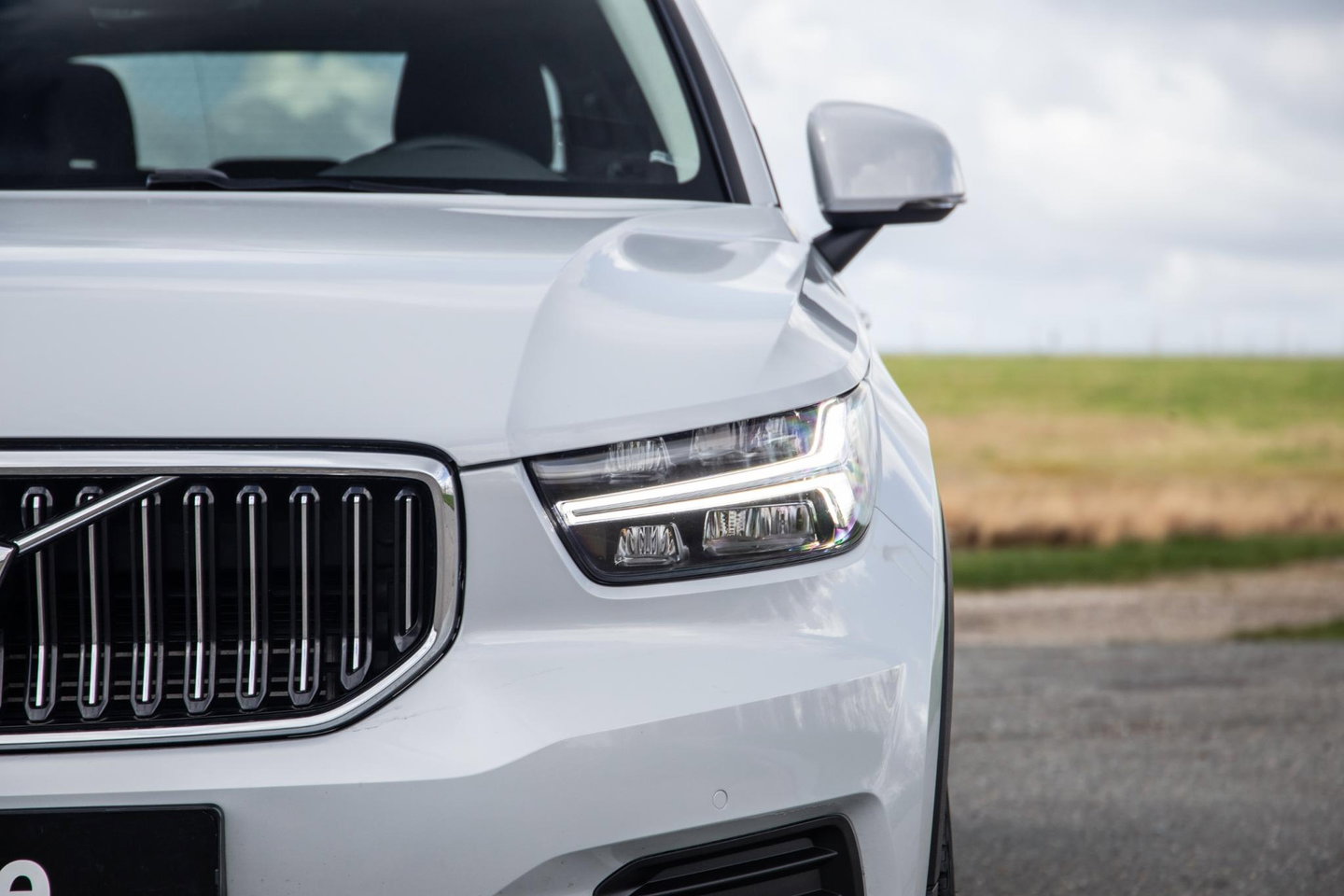 Volvo XC40 1.5 T4 Recharge Inscription AUTOMAAT / PLUG IN HYBRID / NAVI / STOELVERWARMING / CAMERA