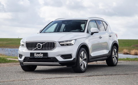 Volvo XC40 1.5 T4 Recharge Inscription AUTOMAAT / PLUG IN HYBRID / NAVI / STOELVERWARMING / CAMERA