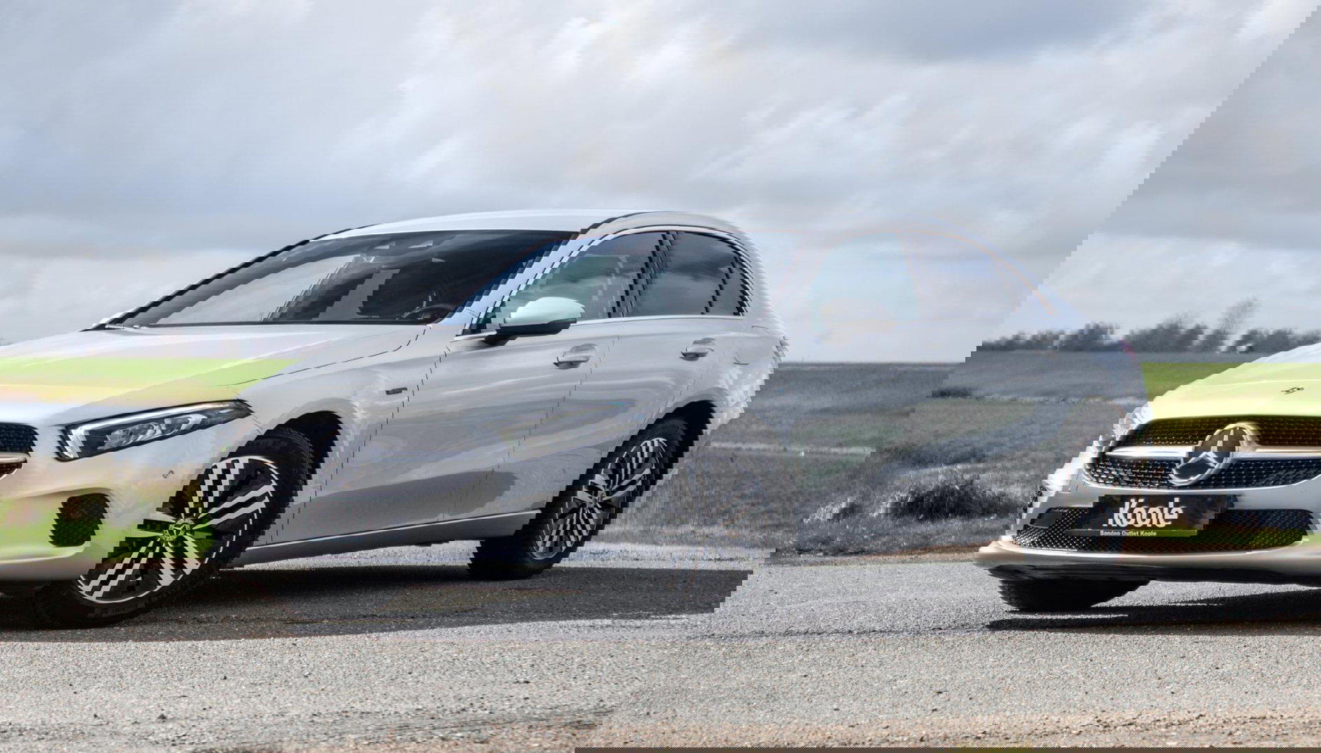 Mercedes-Benz A-Klasse 250 e Business Solution Luxury Limited CARPLAY / LEER / CAMERA / AUTOMAAT