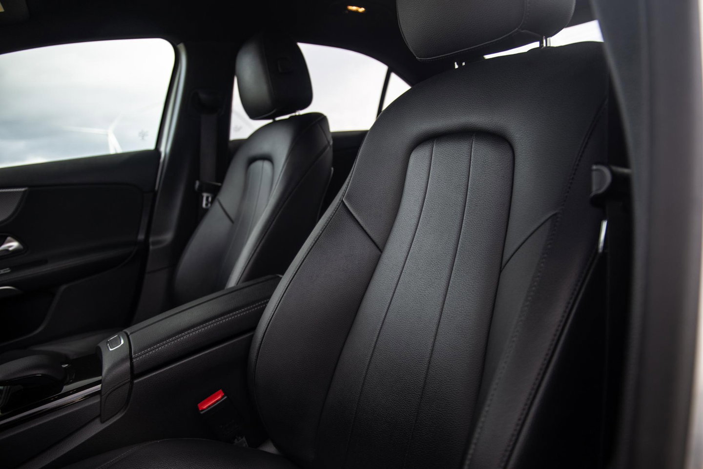 Mercedes-Benz A-Klasse 250 e Business Solution Luxury Limited CARPLAY / LEER / CAMERA / AUTOMAAT