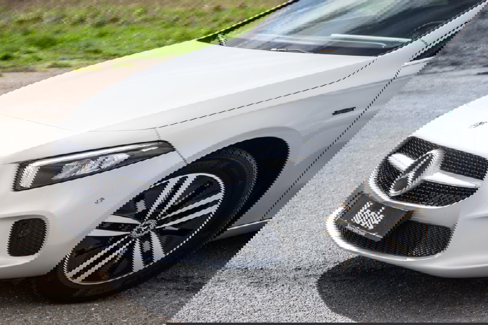 Mercedes-Benz A-Klasse 250 e Business Solution Luxury Limited CARPLAY / LEER / CAMERA / AUTOMAAT