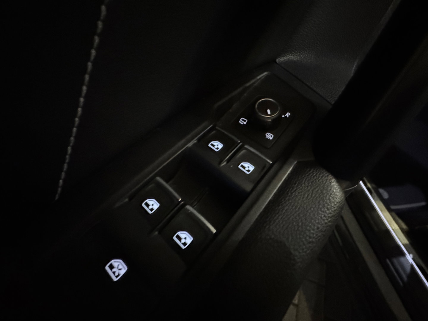 Volkswagen Tiguan 1.4 TSI eHybrid R-Line Keyles|Trekhaak|IQ