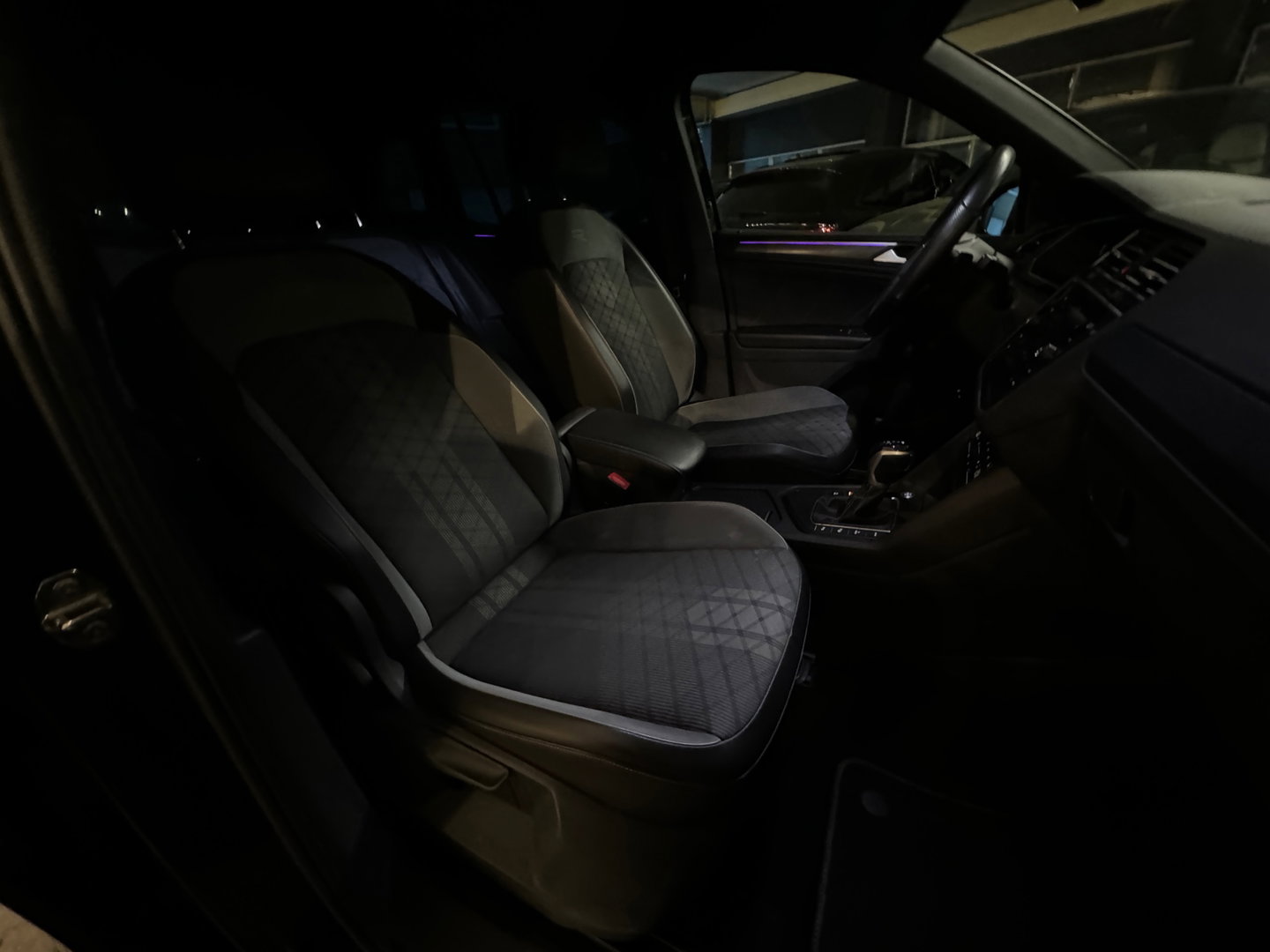 Volkswagen Tiguan 1.4 TSI eHybrid R-Line Keyles|Trekhaak|IQ