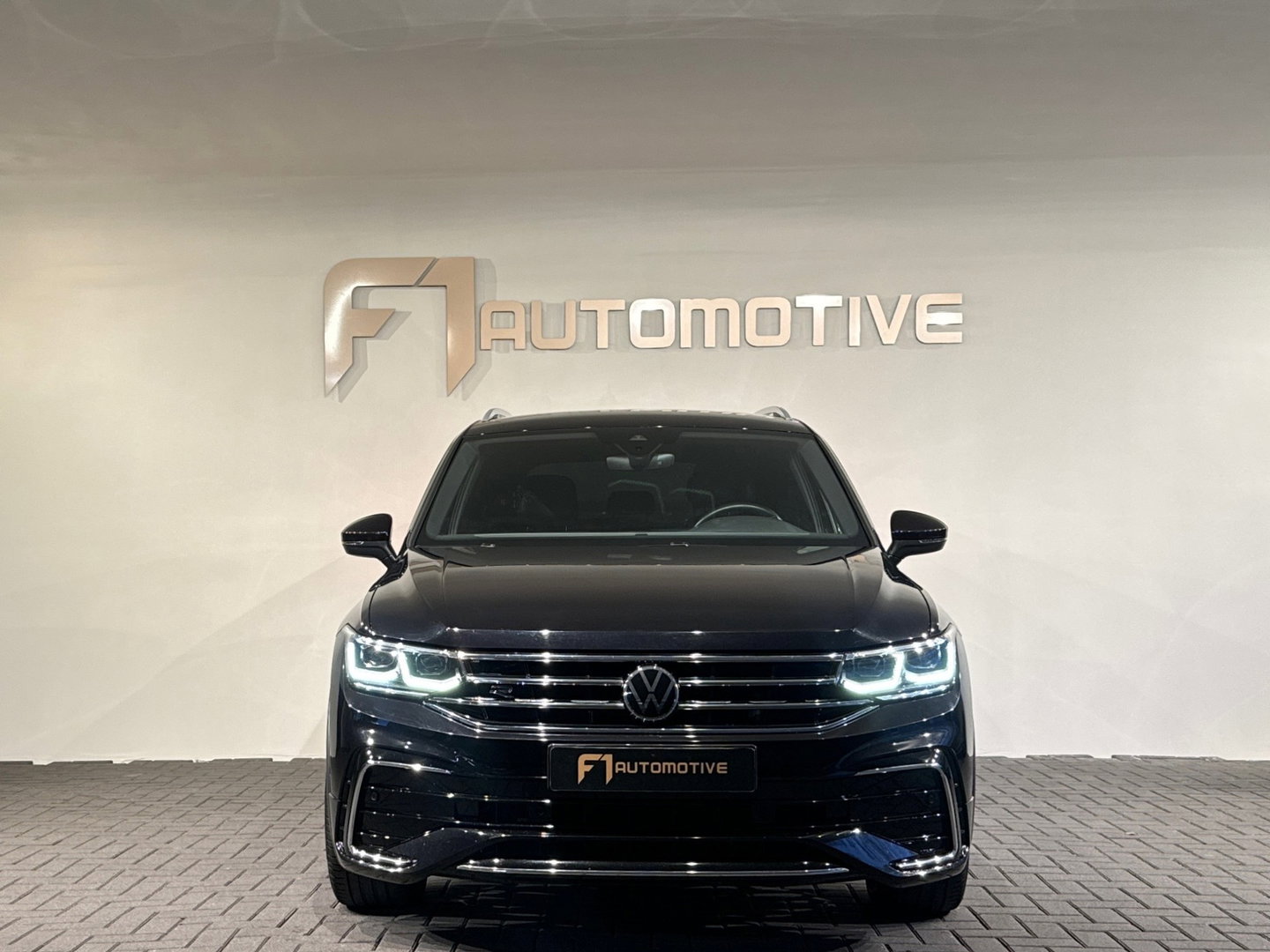 Volkswagen Tiguan 1.4 TSI eHybrid R-Line Keyles|Trekhaak|IQ