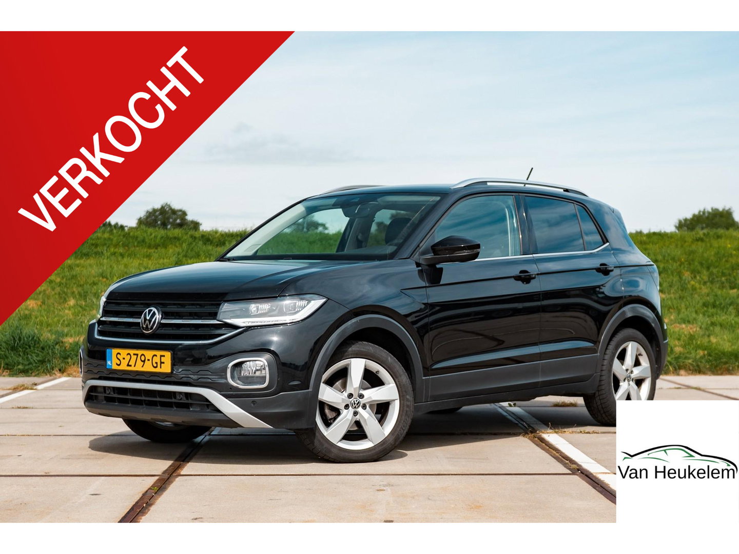 Volkswagen T-Cross 1.5 TSI DSG Style | TREKHAAK | CAMERA | CLIMA | APPLE CAR PLAY | ALL SEASON BANDEN