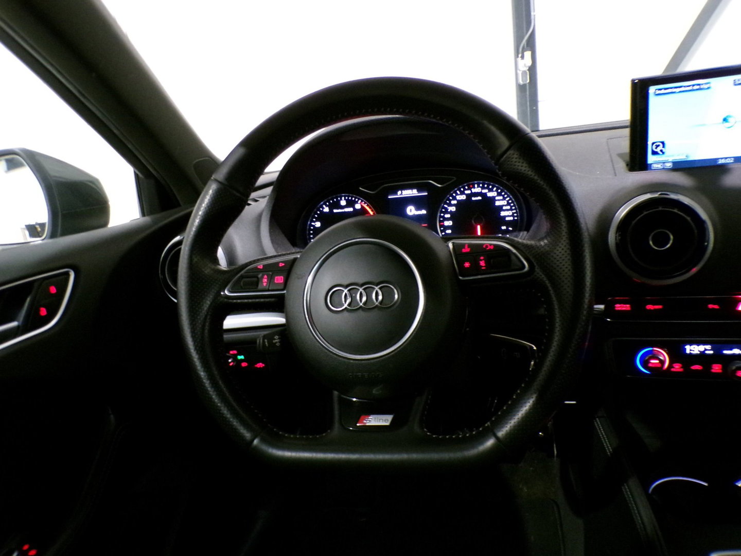 Audi A3 Sportback 1.4 TFSI 2X S-Line "Origineel NL!" Automaat! Xenon-LED Pakeersensoren Leer Sportstoelen Nieuwe-APK Garantie