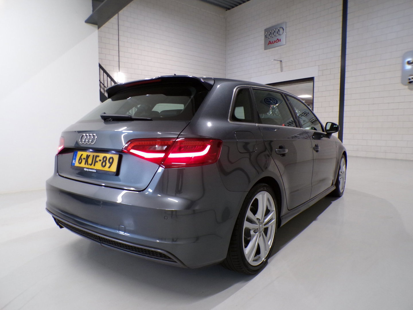 Audi A3 Sportback 1.4 TFSI 2X S-Line "Origineel NL!" Automaat! Xenon-LED Pakeersensoren Leer Sportstoelen Nieuwe-APK Garantie