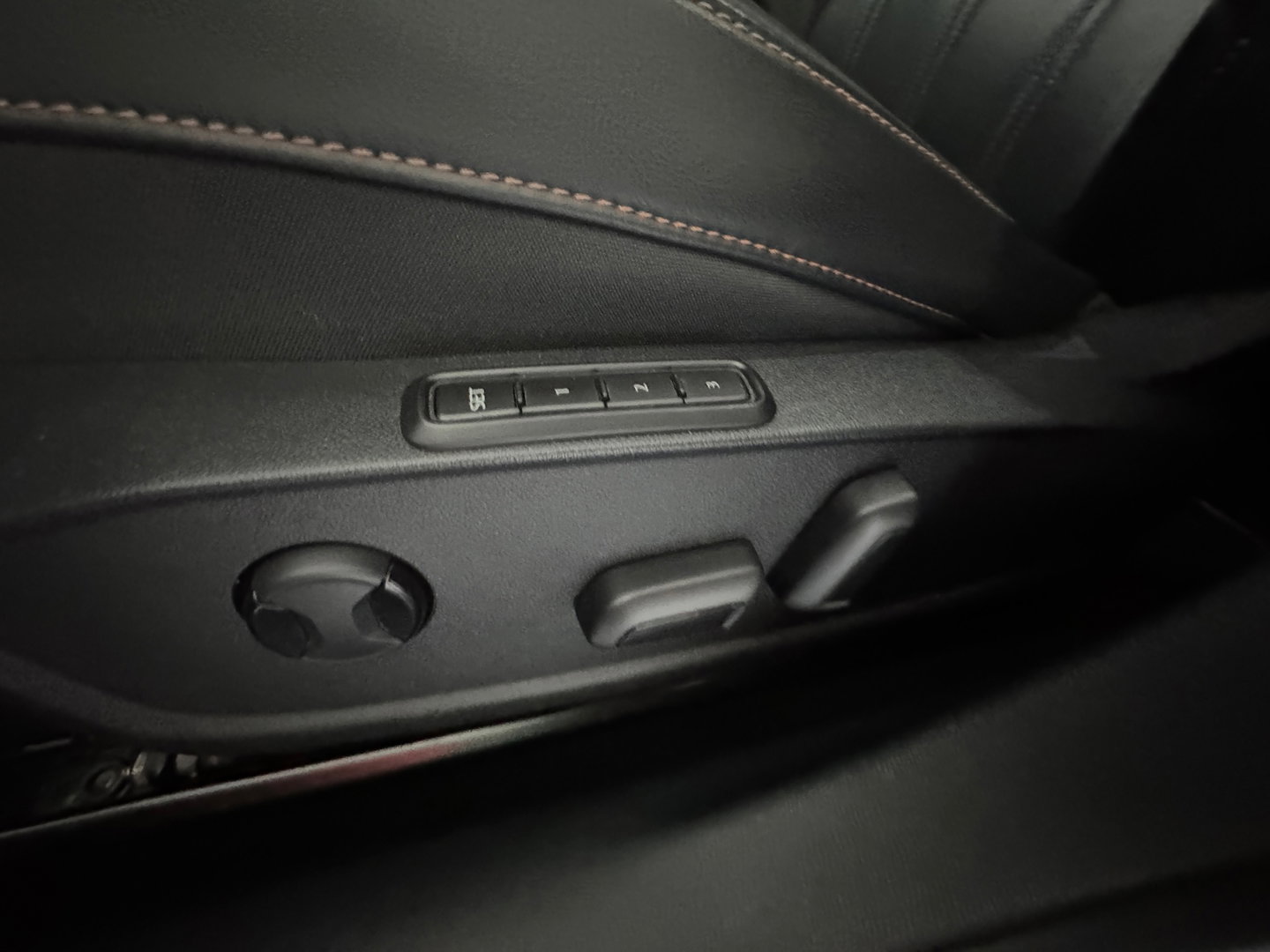 CUPRA Formentor 1.5 TSI Pano|Beats|Keyles|Sfeer|Memory|Leer