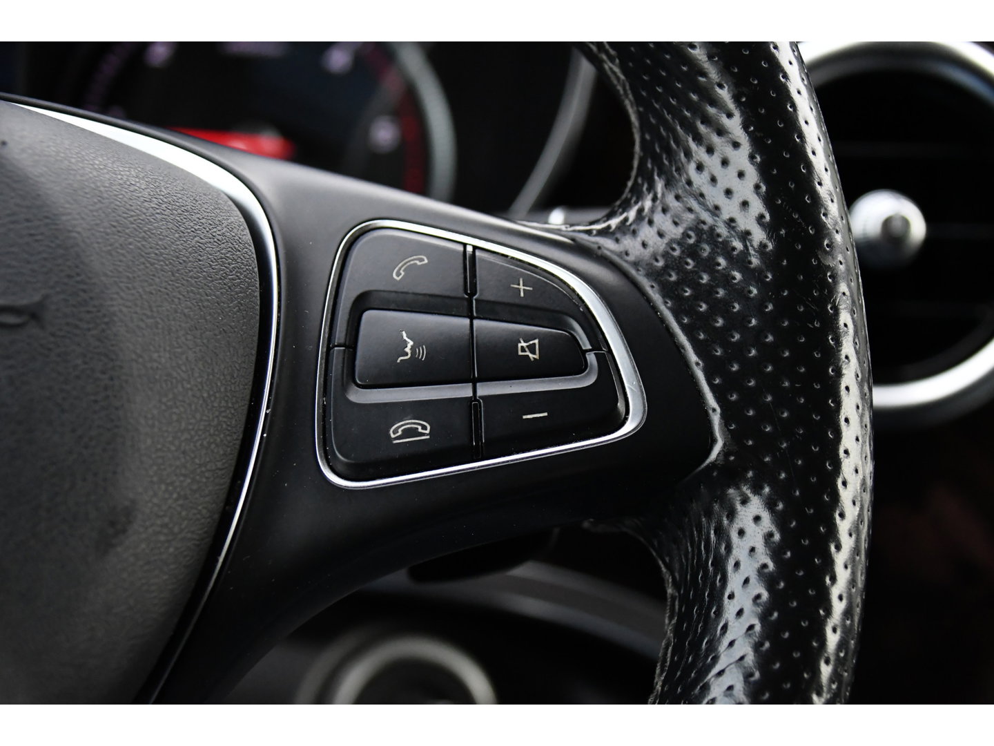 Mercedes-Benz V-Klasse 250d Lang DC Avantgarde Edition Full options! Cruise, 360 Camera, 2 x Electrische deur, Leder, Stoelverwarming, Trekhaak, LED, 190pk, Uniek!