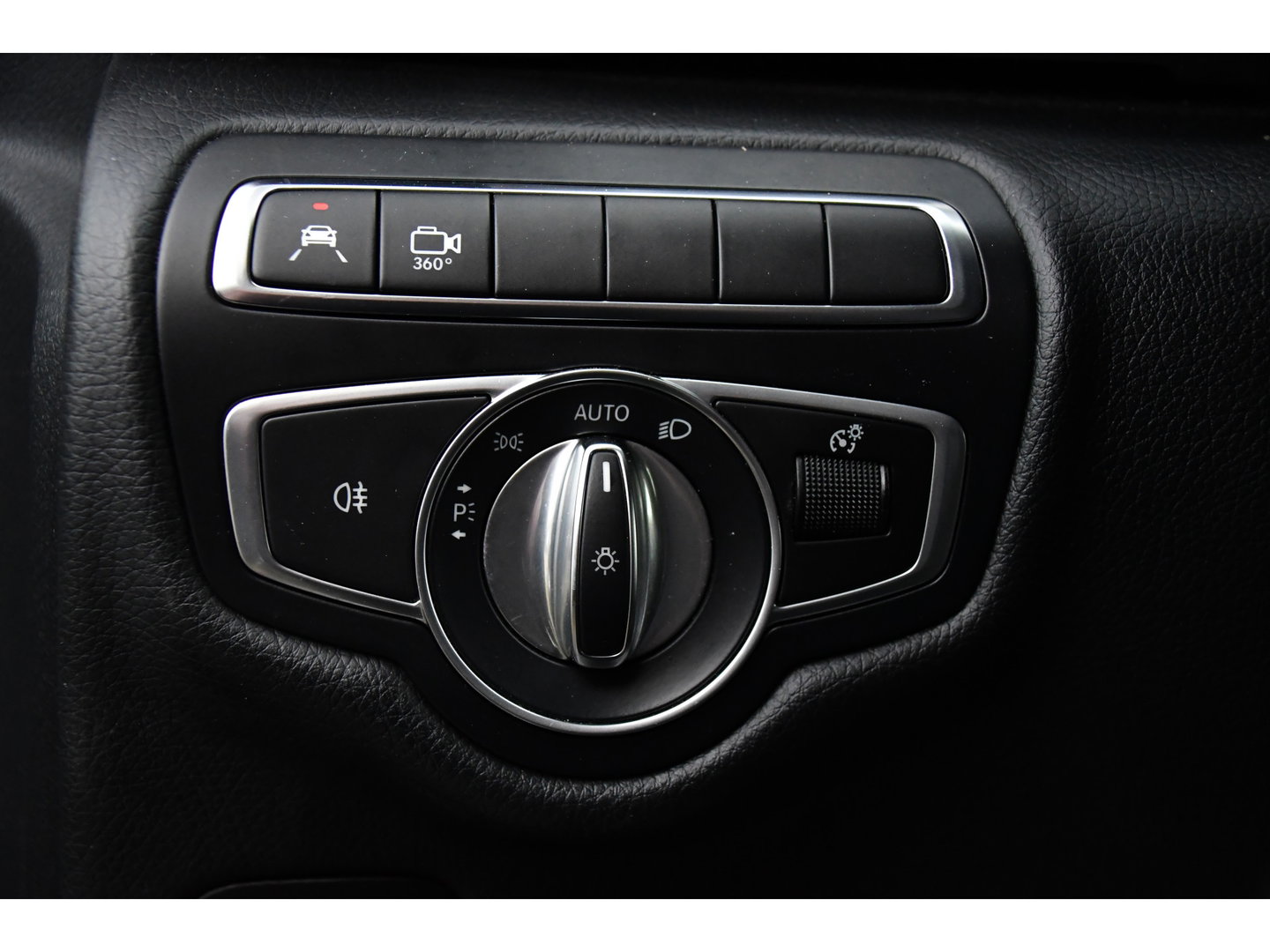 Mercedes-Benz V-Klasse 250d Lang DC Avantgarde Edition Full options! Cruise, 360 Camera, 2 x Electrische deur, Leder, Stoelverwarming, Trekhaak, LED, 190pk, Uniek!