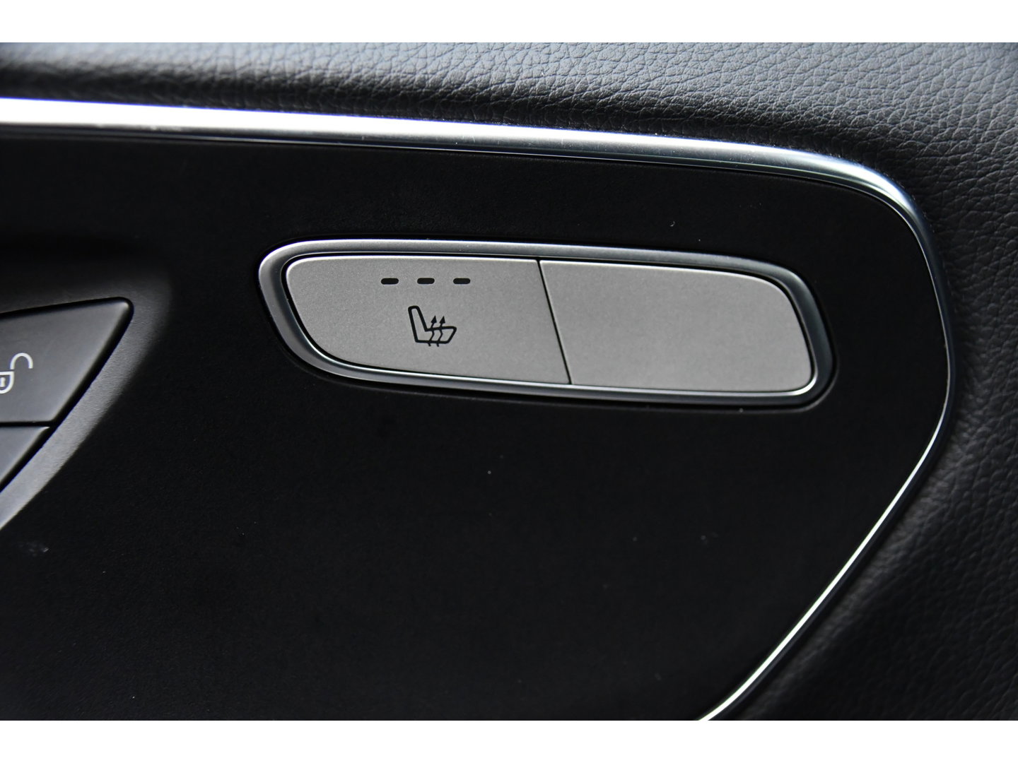 Mercedes-Benz V-Klasse 250d Lang DC Avantgarde Edition Full options! Cruise, 360 Camera, 2 x Electrische deur, Leder, Stoelverwarming, Trekhaak, LED, 190pk, Uniek!