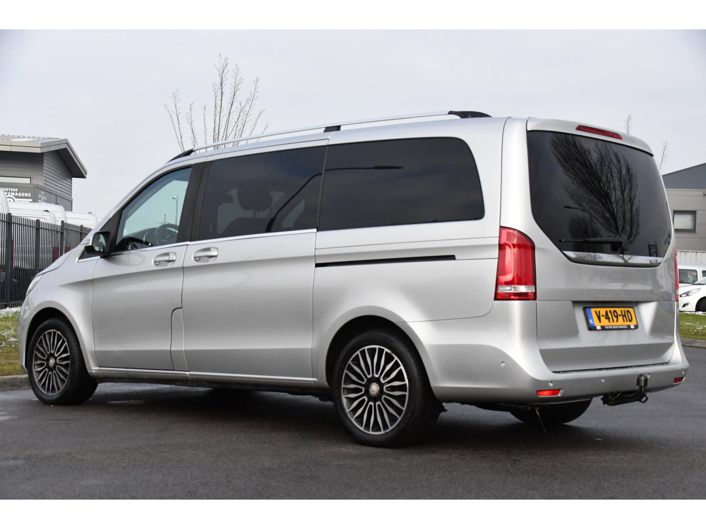 Mercedes-Benz V-Klasse 250d Lang DC Avantgarde Edition Full options! Cruise, 360 Camera, 2 x Electrische deur, Leder, Stoelverwarming, Trekhaak, LED, 190pk, Uniek!