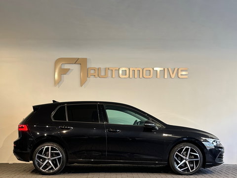 Volkswagen Golf 1.5 eTSI Style Keyles|Memory|Massage|IQ|Camera
