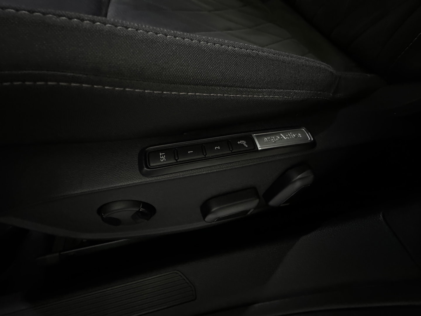 Volkswagen Golf 1.5 eTSI Style Keyles|Memory|Massage|IQ|Camera